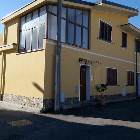 Casa Vacanze Rose E Fiori Sardegna San Vito  Exterior foto